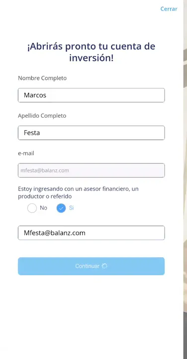 El mail del asesor cargado, que es lo que define quién te acompaña adentro